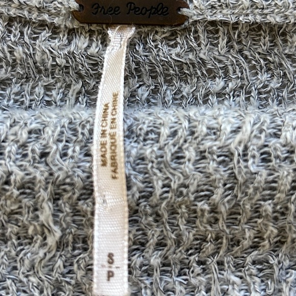 Free People Gray Crewneck Women's Size Small Linen Blend Loose Knit Sweater - Picture 7 of 15